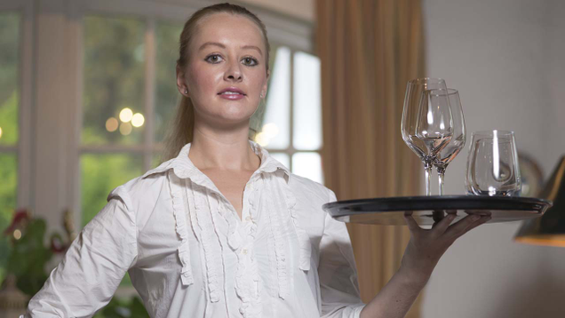 Illustration for article titled 8 Waiters Tell Us About The Worst Customer They Ever Served